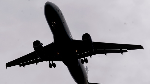 Los auxiliares de vuelo informan una alta frecuencia de pasajeros ruidosos