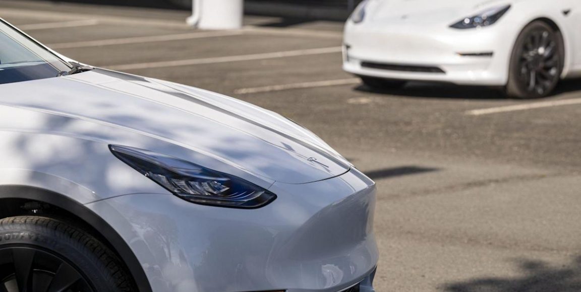 Hertz ordena 100.000 Tesla para reorganizar la industria del alquiler de coches