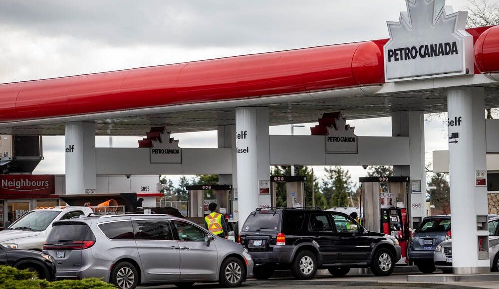 Tapón de gasolina: máximo 30 litros por llenado para automóviles «no esenciales» hasta el 1 de diciembre