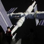 Elon Musk y SpaceX enfrentan una reacción violenta en línea de los ciudadanos chinos después de que la estación espacial estuvo a punto de fallar