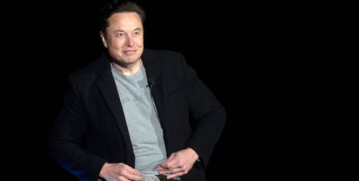 El CEO de Tesla, Elon Musk, y su hermano están bajo investigación por acusaciones de abuso de información privilegiada