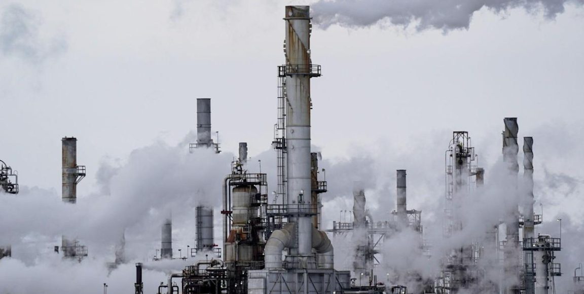 El petróleo sube después de más sanciones rusas, Estados Unidos considera la emisión de la Reserva Estratégica de Petróleo