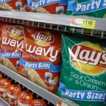 Loblos devuelve los chips Frito-Lay a los estantes, poniendo fin a una disputa de precios de meses