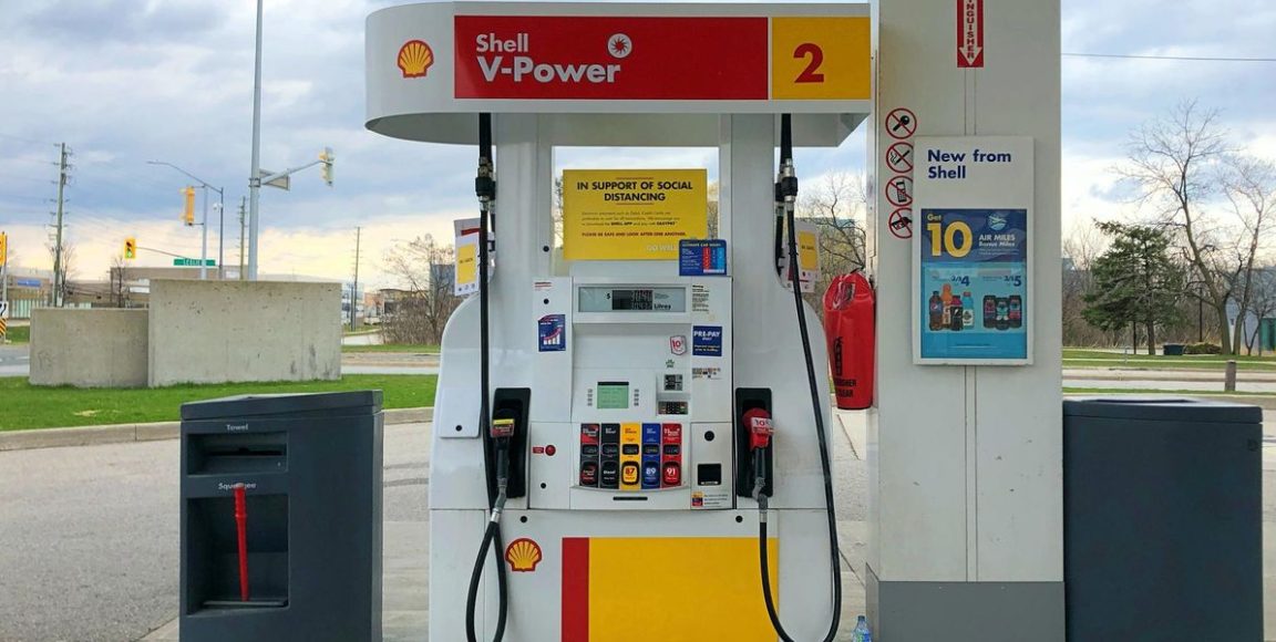 Los precios de la gasolina en Ontario van a bajar mañana y aquí serán los más baratos