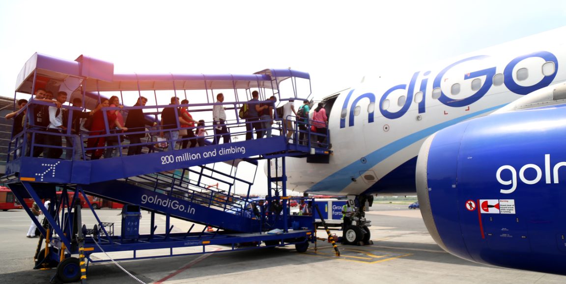 El día del reclutamiento de Air India, el 55% de los vuelos nacionales de IndiGo se retrasaron cuando la tripulación dijo que estaba «enferma»: The Tribune India