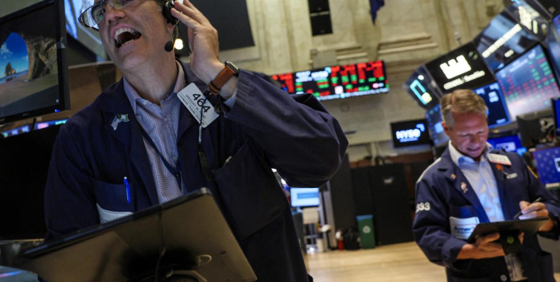 Las acciones amplían las pérdidas después de que el S&P 500 caiga al mínimo de 2022