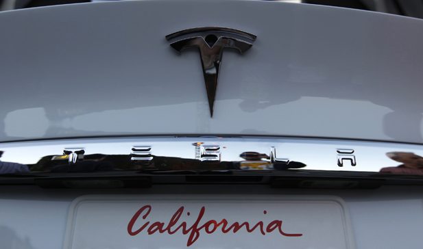 La prohibición de automóviles en California enfrenta más críticas