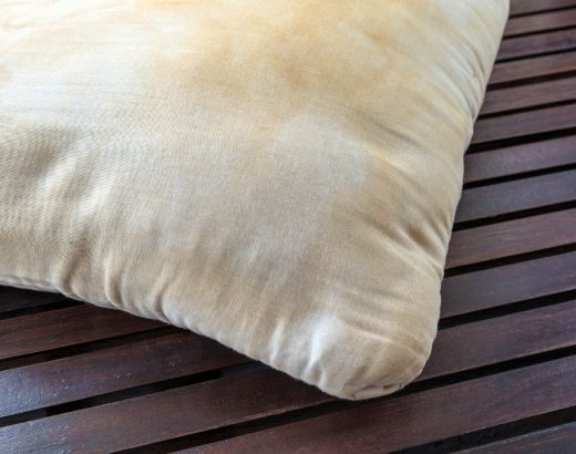 Las mejores maneras de mantener las almohadas limpias y frescas: una «solución simple» para las manchas amarillas