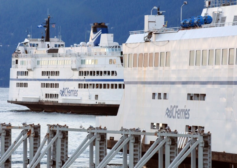 Trabajadores de BC Ferries presentan denuncia de derechos humanos
